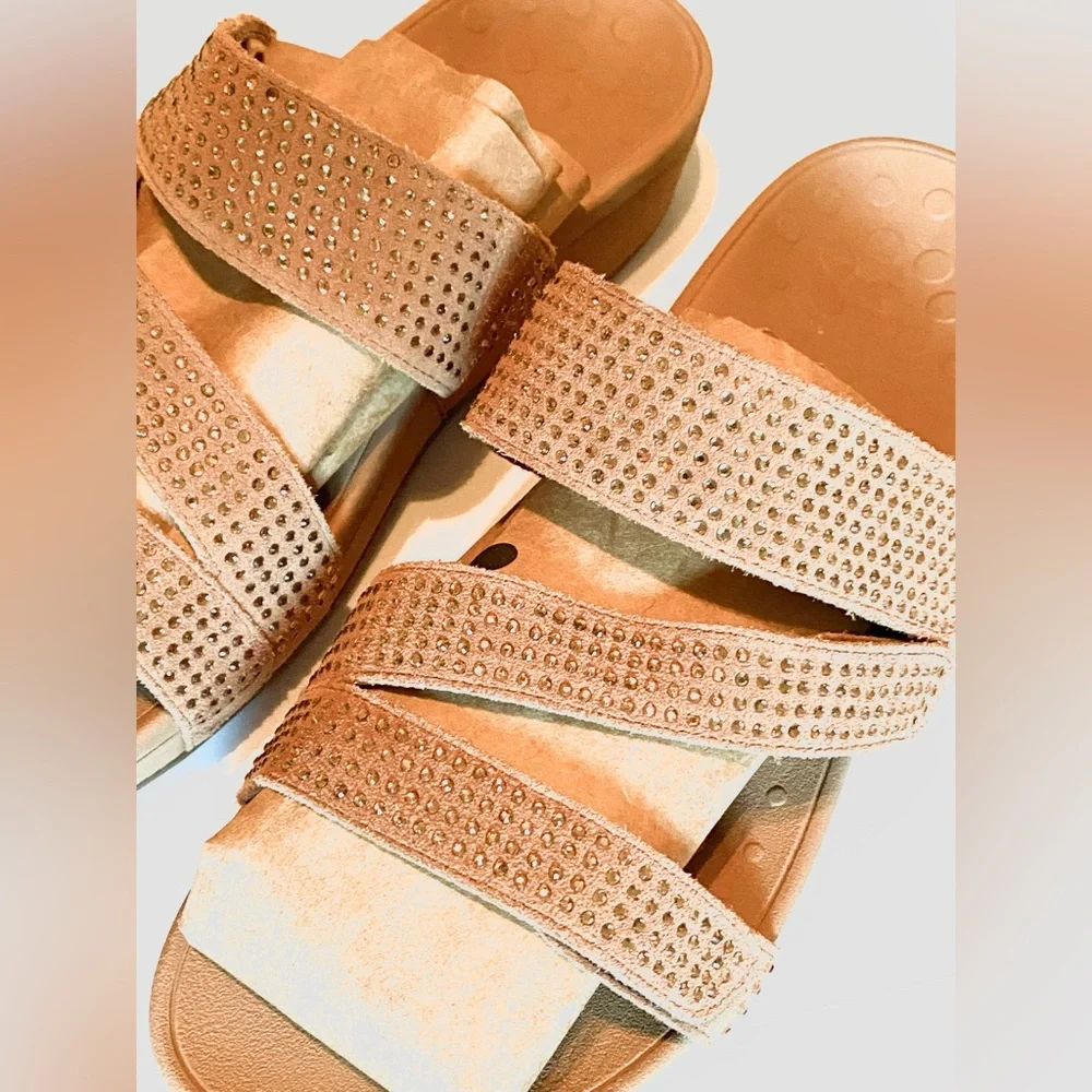 Vionic Tan Rhinestone Sandals Adjustable Straps, Slides, orthotics, size 12 - Picture 2 of 10